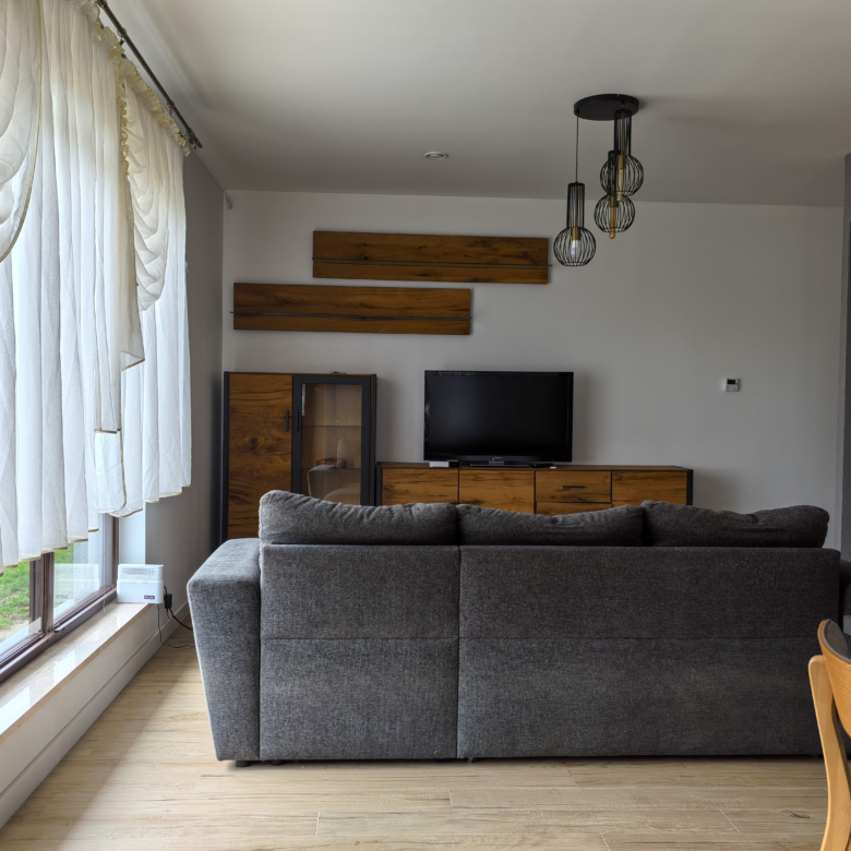 780
